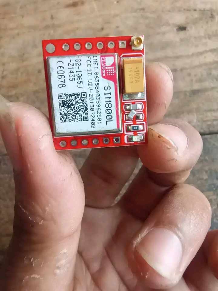 this is a gsm module sim 800l